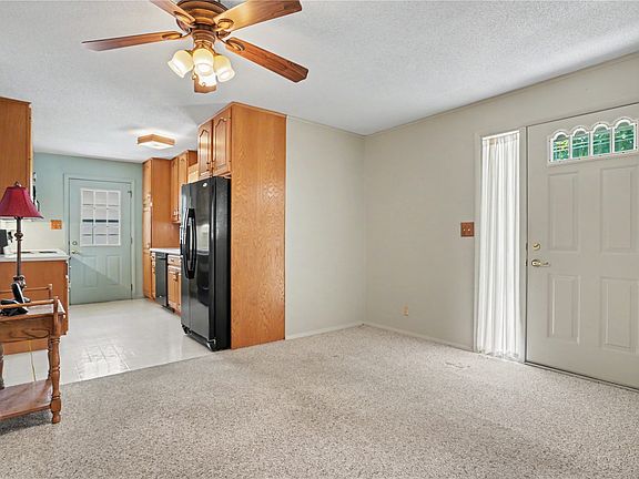 5th image of 1052 Clifton St NE