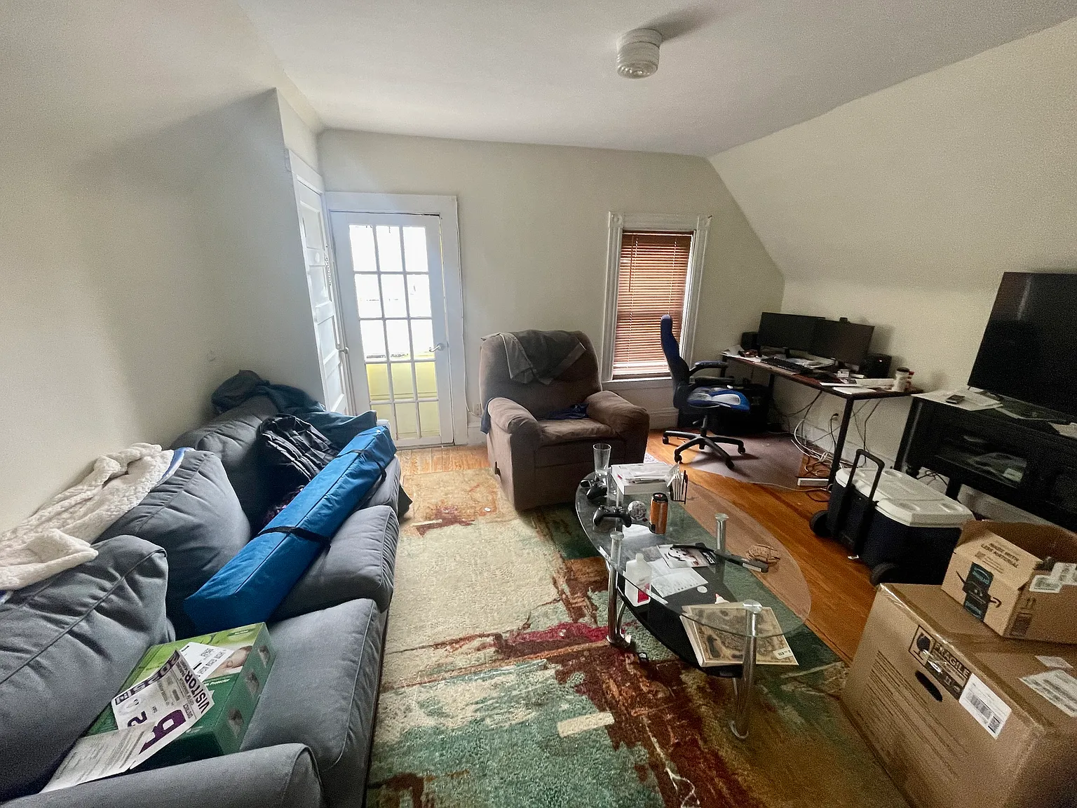 2 bed, 800 sqft, $2,500 — Photo 2