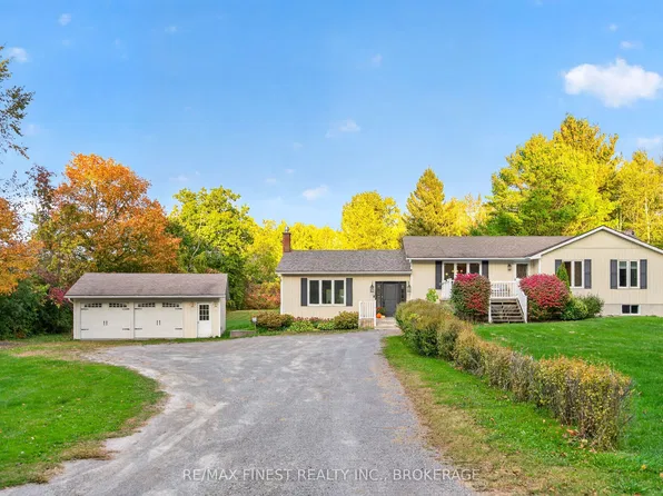 466 Mackenzie Rd, Quinte West, ON K0K 2C0