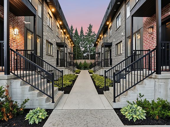 2nd image of 544 Windermere Rd #2