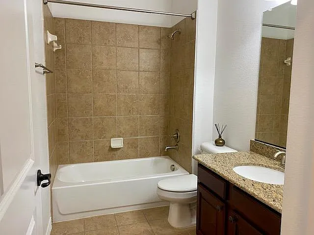 6497 Riviera Dr — Photo 18