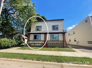1520 Alpine Ave NW, Grand Rapids, MI