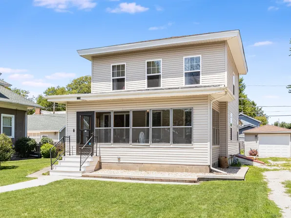 718 E Washington St, Morris, IL 60450