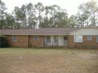 145 Colonial Way, Jesup, GA 31545