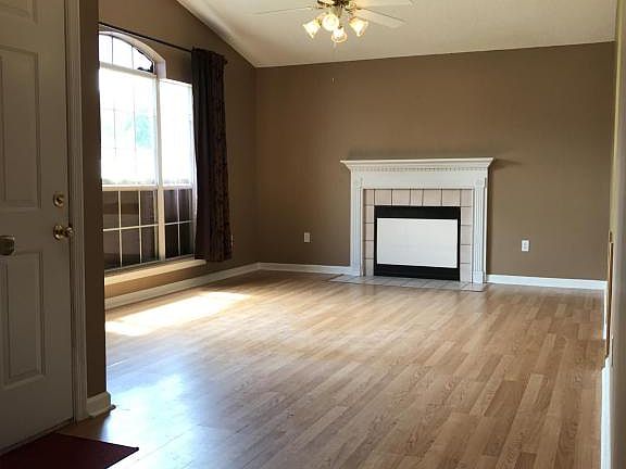 3rd image of 12255 Five Oaks Dr