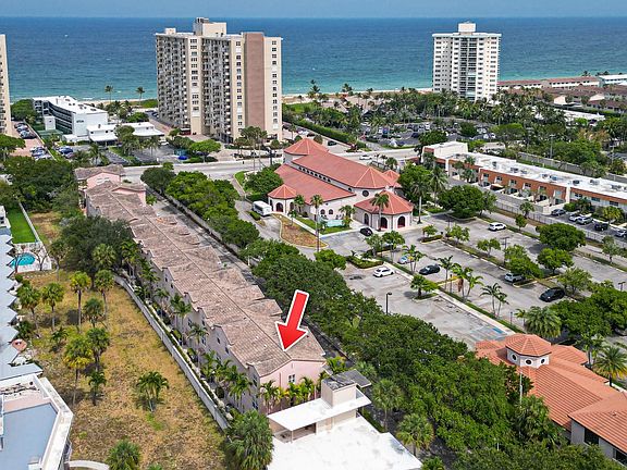 2nd image of 2005 Oceanwalk Terrace #300
