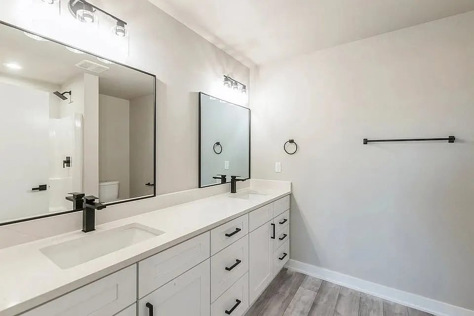 3 bed, 2.5 bath, 1664 sqft, $1,950 — Photo 4