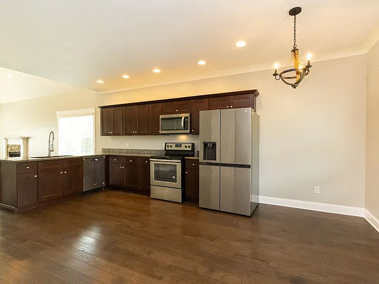 8492 Standifer Gap Rd — Photo 3
