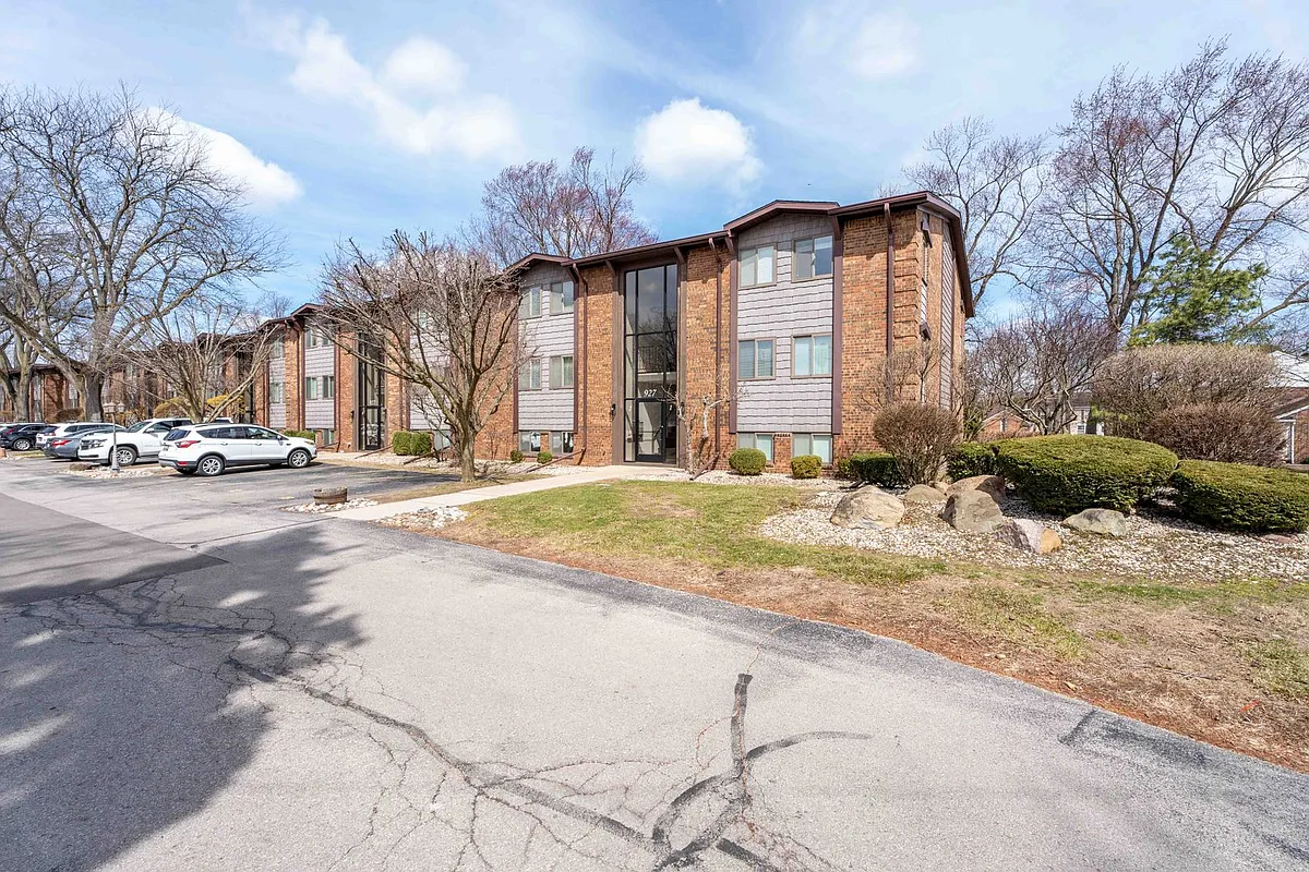Building Photo - One11 Residences - Monroe