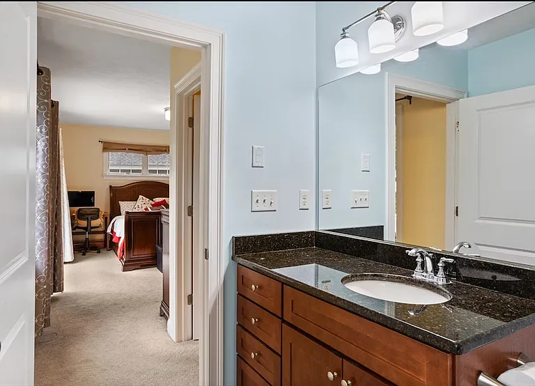 4 Commodore Way — Photo 10