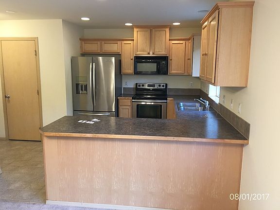 2nd image of 8328 2nd St NE