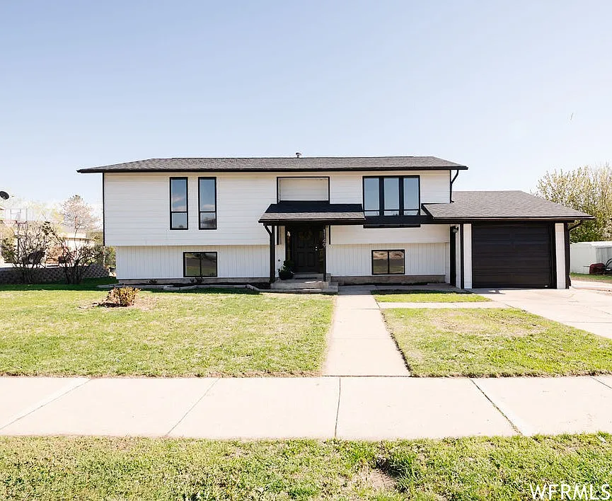 1149 W 2200 N