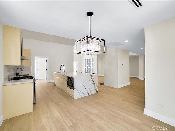 4th image of 11512-11510 La Maida St