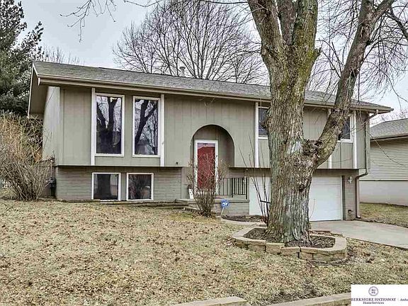 3rd image of 7830 Leafplum Dr
