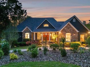 703 Cherokee Hls, Hiawassee, GA 30546