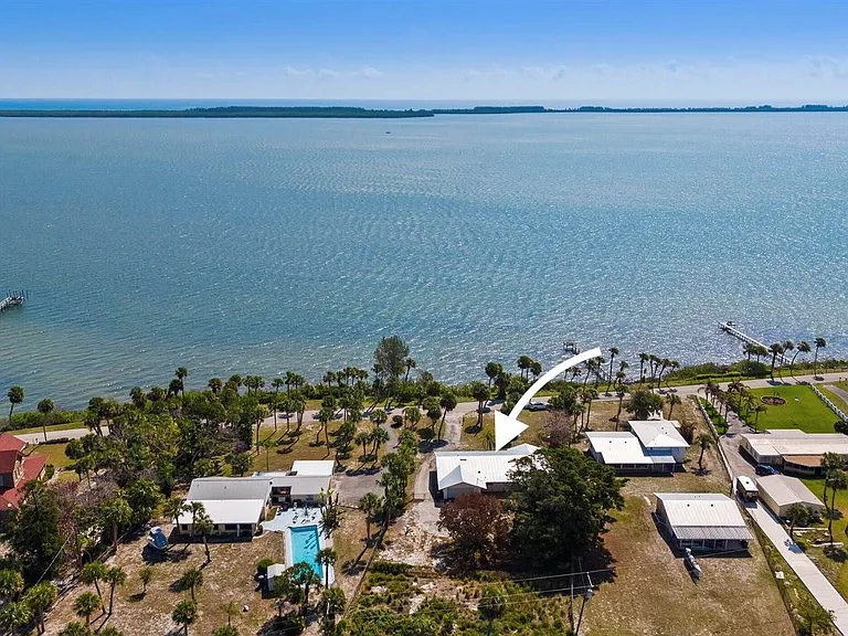 4003 S Indian River Dr — Photo 25