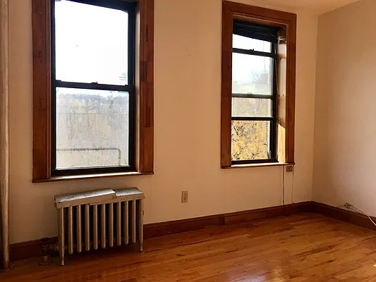 Rented by FirstService Realty (legacy) | media 8