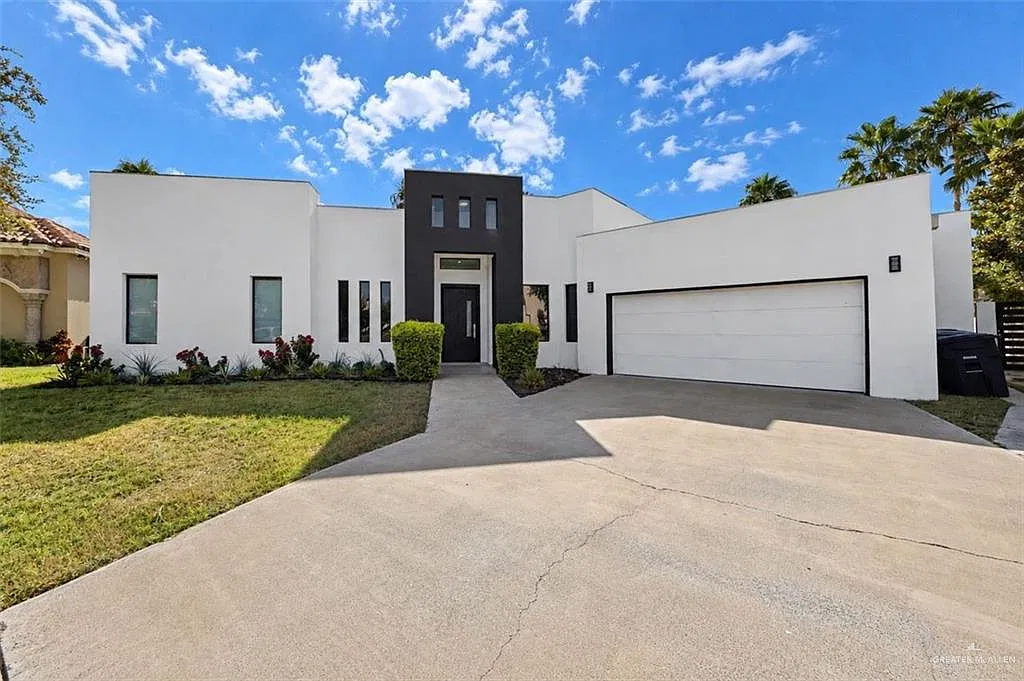 4 bed, 4.5 bath, 3346 sqft, $3,400 — Photo 2