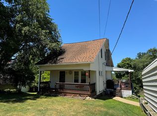131 N 2nd St, Shippenville, PA 16254