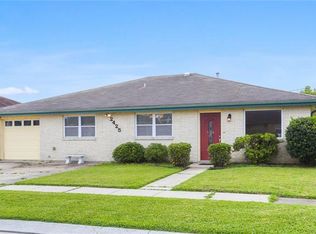 2425 Garden St, Meraux, LA 70075