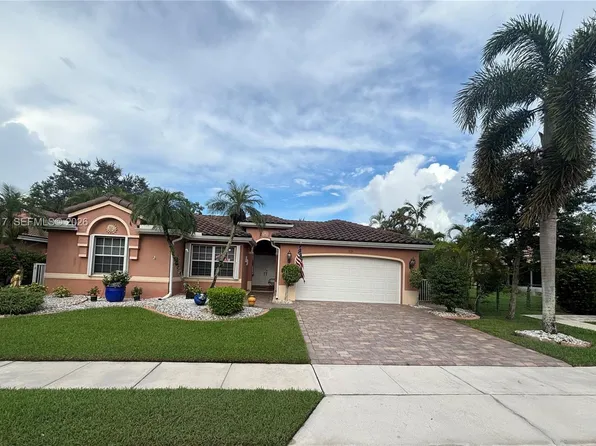 635 SW 200th Ter, Pembroke Pines, FL 33029