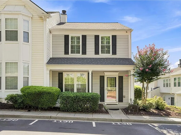 1130 Kilmington Ct — Photo 2