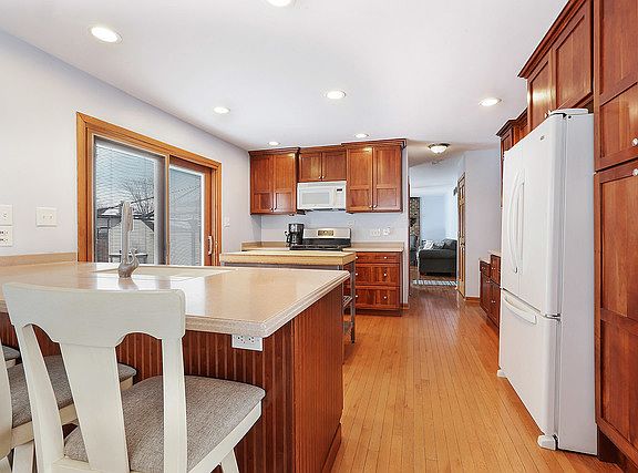 4th image of 6108 La Grande Ct