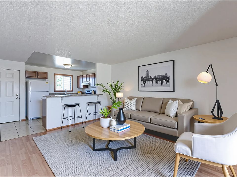 1st image of 5404 Swenson St #34