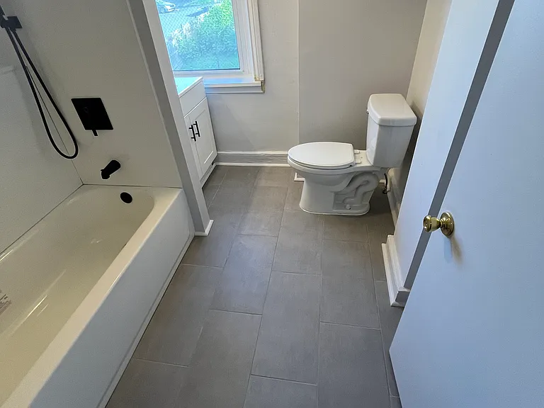 214-216 W Madison St #216-2 — Photo 8