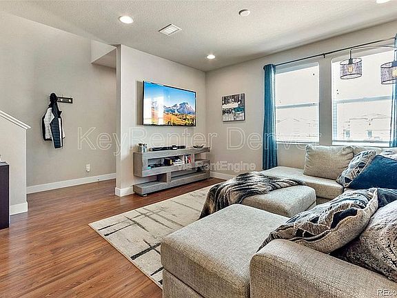 3rd image of 16154 E 47th Dr