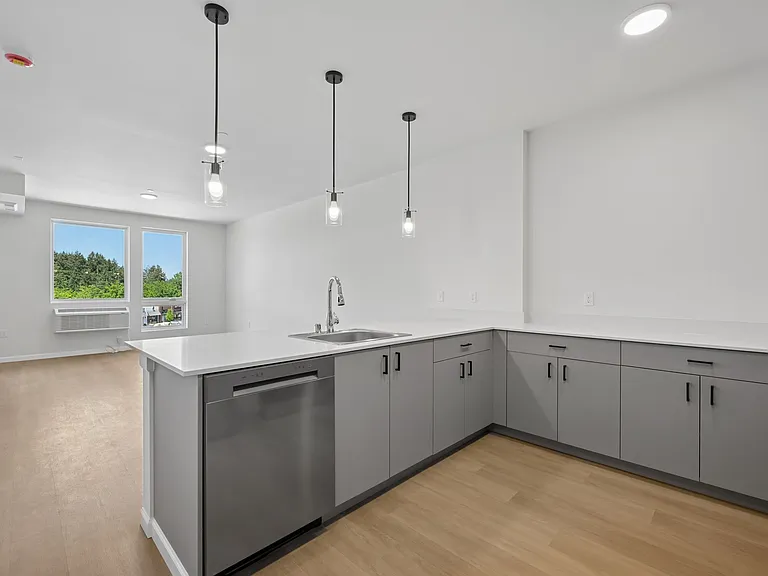 Hogum Bay Apartments — Photo 14
