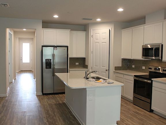 5th image of 95506 Hanover Ct