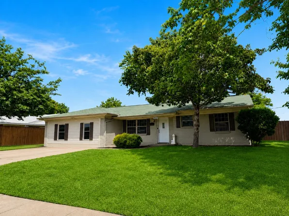 13706 Janwood Ln, Farmers Branch, TX 75234