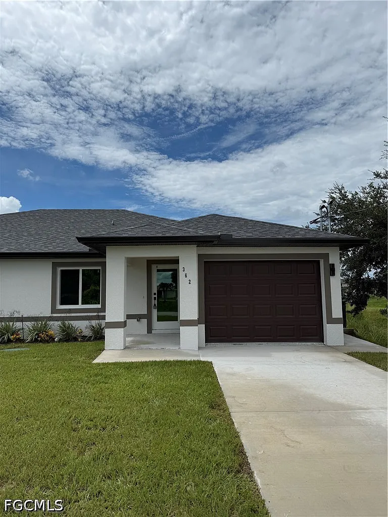 3 bed, 2.0 bath, 2350 sqft, $1,850 — Photo 2
