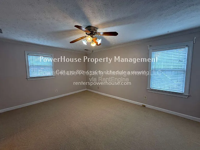 3209 Henderson Walk — Photo 32