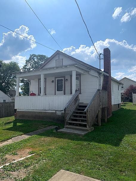 1st image of 55 Oak Ave #1/2