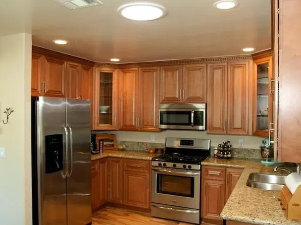 659 S Spruce St, Escondido, CA 92025