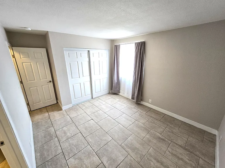 4300 N Lamont St #291 — Photo 8