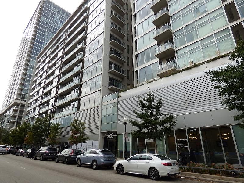 1st image of 1620 S Michigan Ave Unit 424