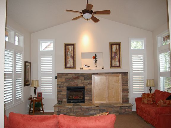 Great Room w/gas fireplace & rock surround