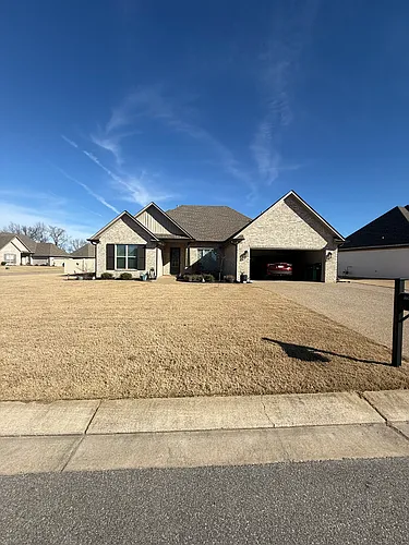 306 Saddlebrook Dr Photo 1
