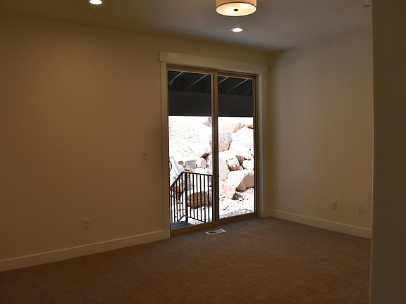 5th image of 3041 W Cedar Dr #2