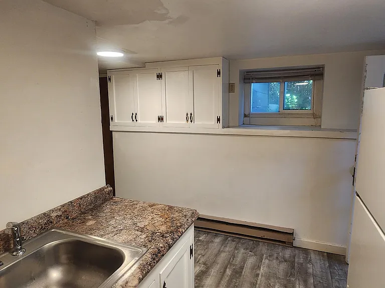316 S 3rd Ave #B — Photo 5