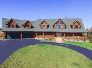 10402 Lawrenceville Rd, Garden Prairie, IL 61038