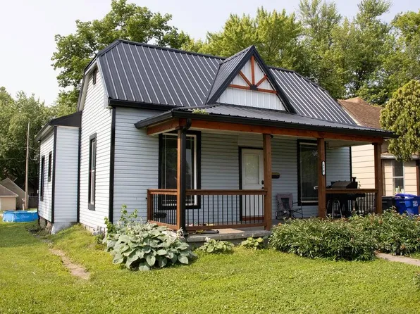 670 E 15th St, Sedalia, MO 65301