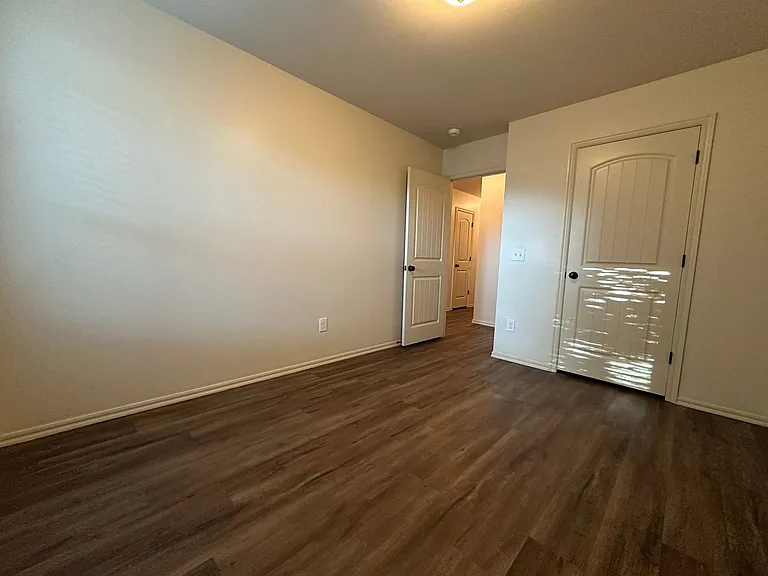 412 Chalk Hill Ct — Photo 47