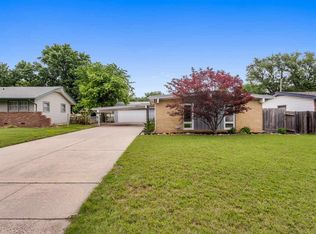 1344 N Westview Dr, Derby, KS 67037