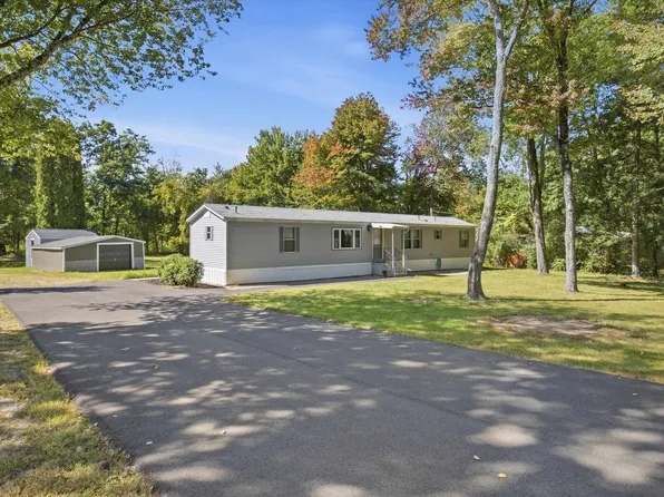 15 Mobile Coach Lane, Mont Vernon, NH 03057