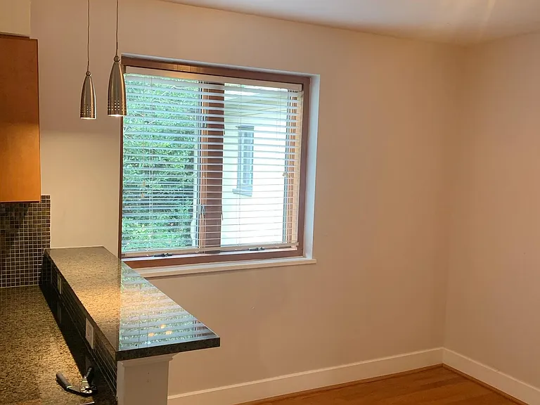 2441 Vail Ave #C5 — Photo 3