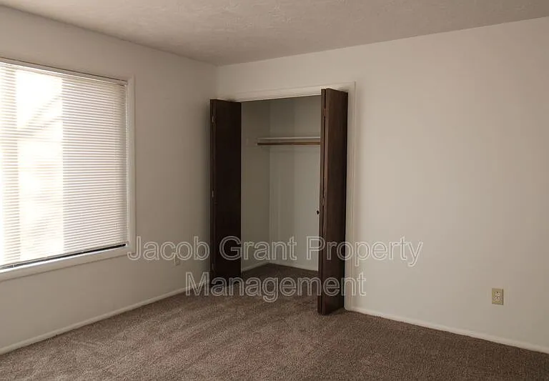 731 N Fanning Ave #733 — Photo 5